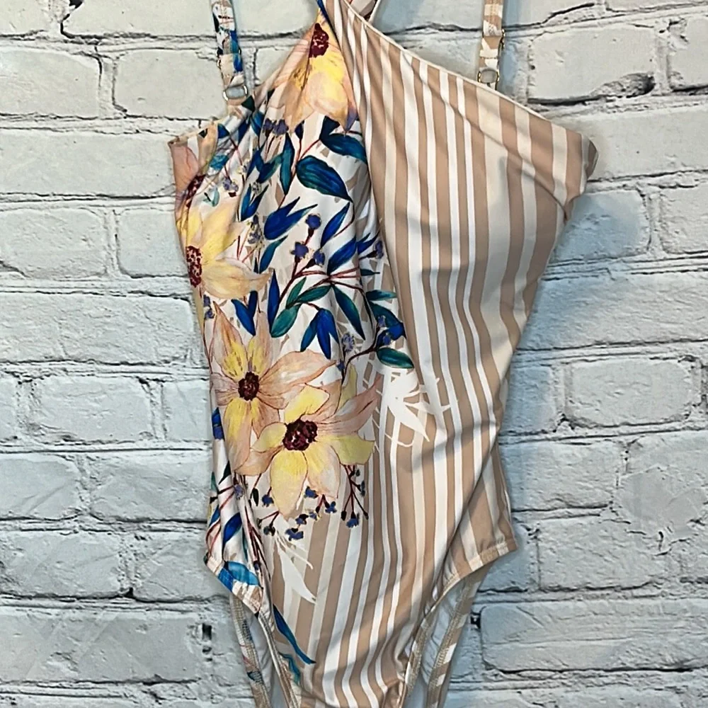 Athena Tan White Striped Floral Halter Swimsuit Size 6 Excellent Condition